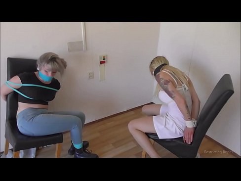 ❤️ Verslaafd / vastgebonden en de mond gesnoerd / jonkvrouw in nood ❌ Homemade porno at us ❌❤